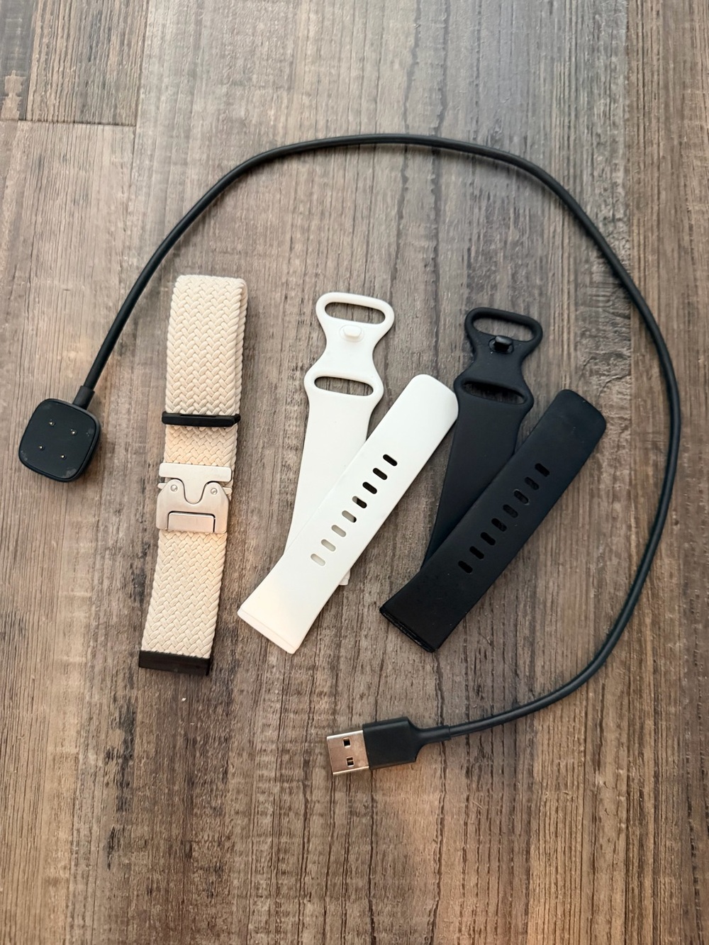 Fitbit Sense 2 Gold Case Smartwatch with 4 Bands with Box - Picture 4 of 14